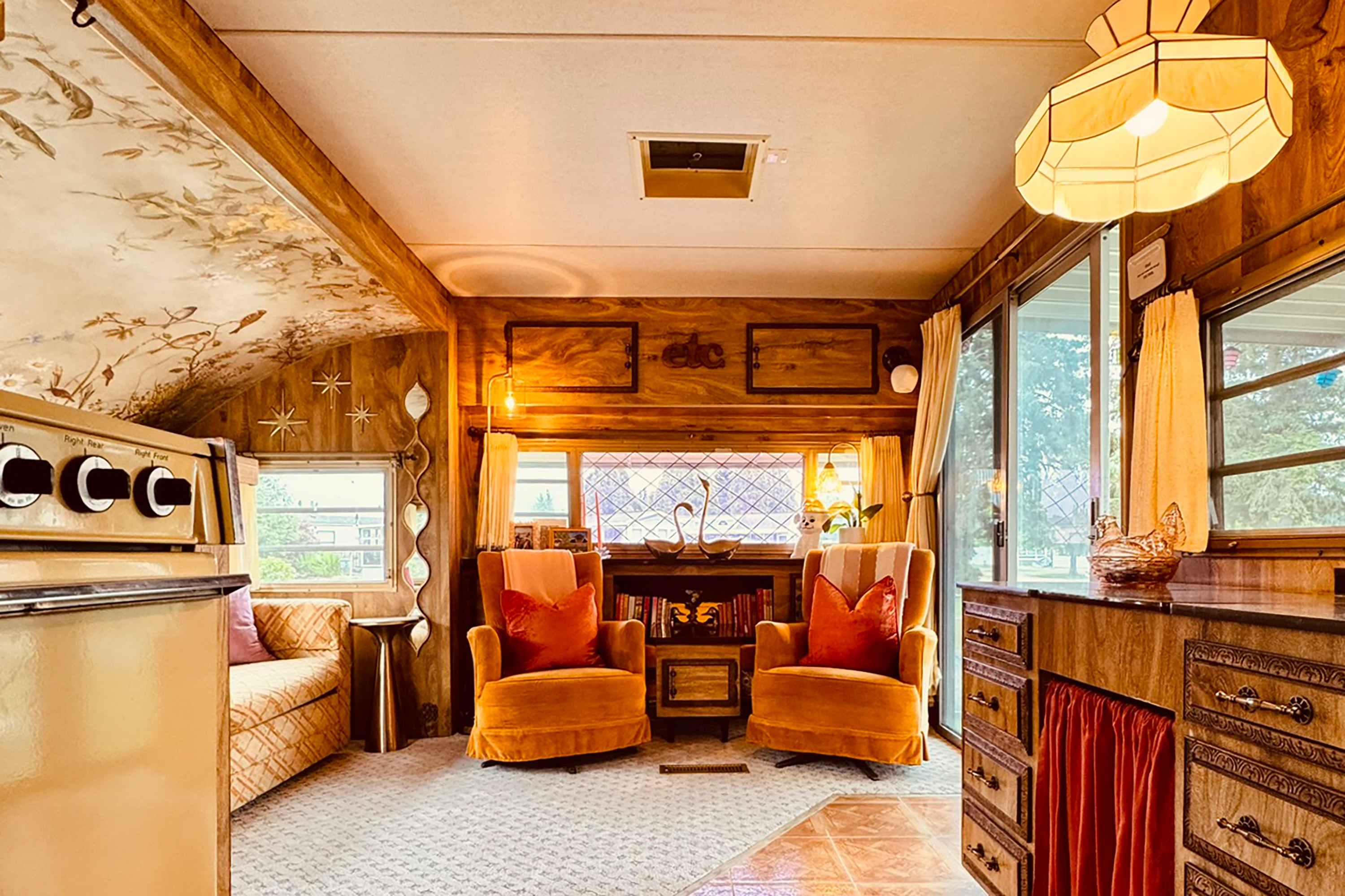 This 280-Square-Foot Vintage RV Is a ’70s Time Capsule with a Touch of Glam